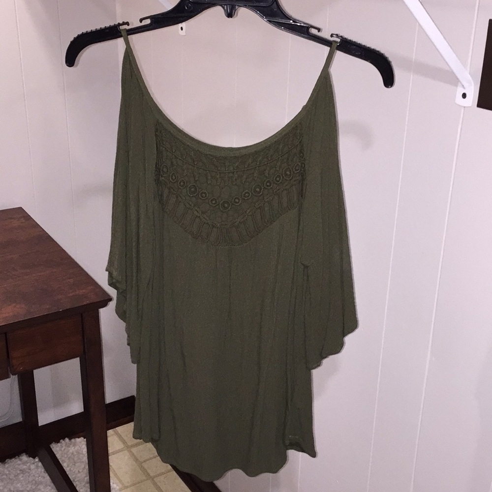 Hunter Green Cold Shoulder Top